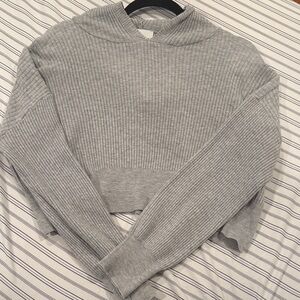 Pink Rose Light Gray Knit Top (Size: Medium)